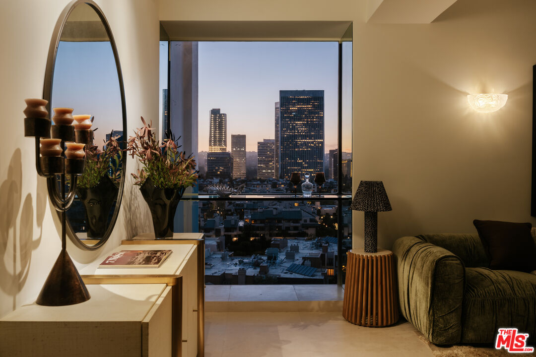 2222 Avenue Of The Stars Unit: 1404