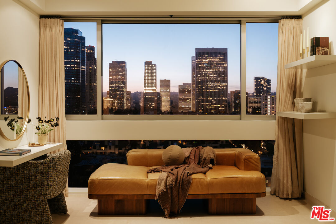 2222 Avenue Of The Stars Unit: 1404