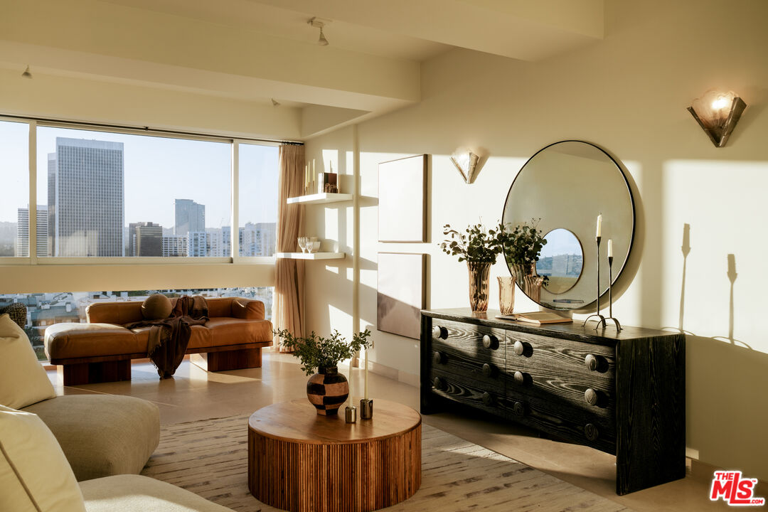 2222 Avenue Of The Stars Unit: 1404