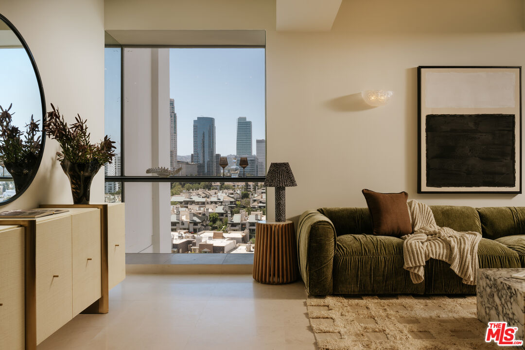2222 Avenue Of The Stars Unit: 1404
