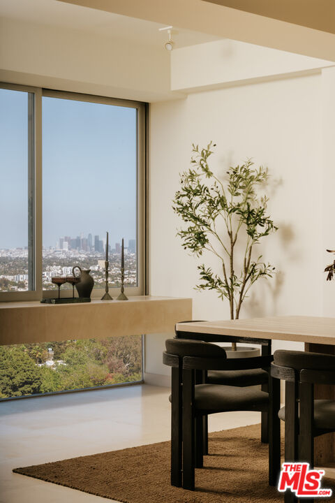 2222 Avenue Of The Stars Unit: 1404