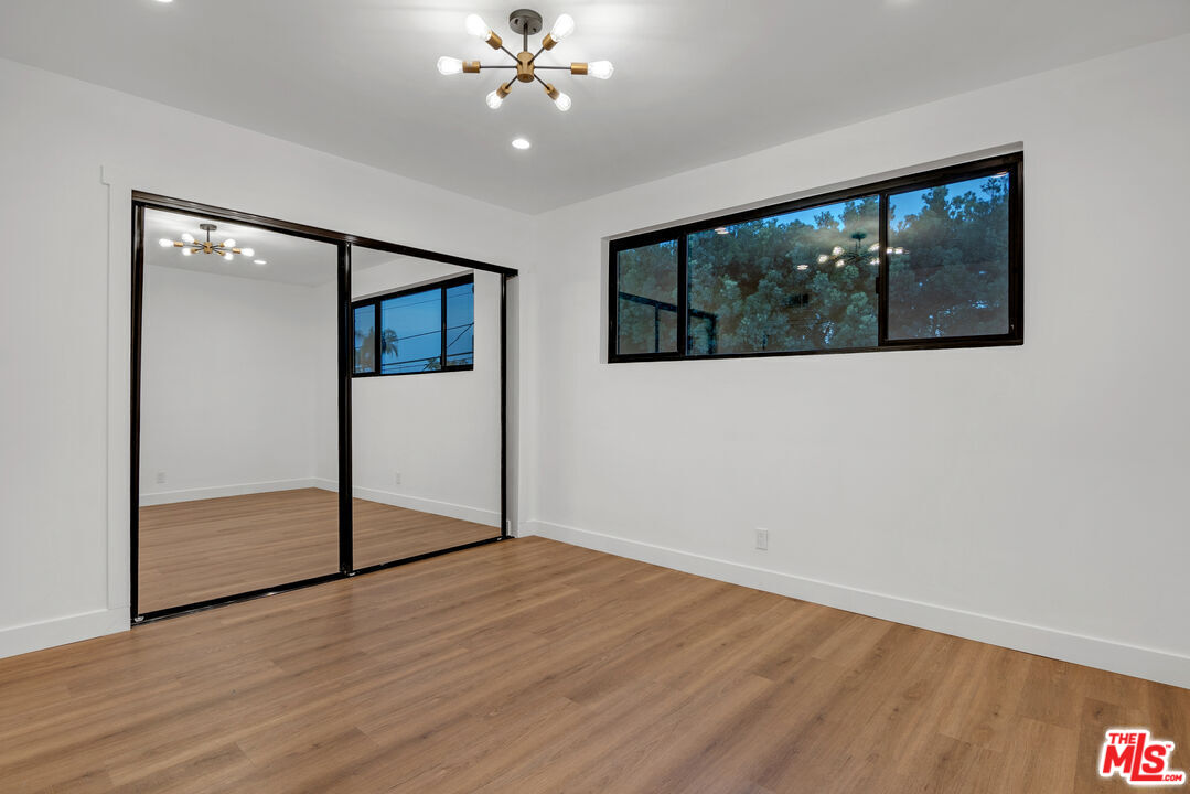 950 Havenhurst Dr Unit: 6