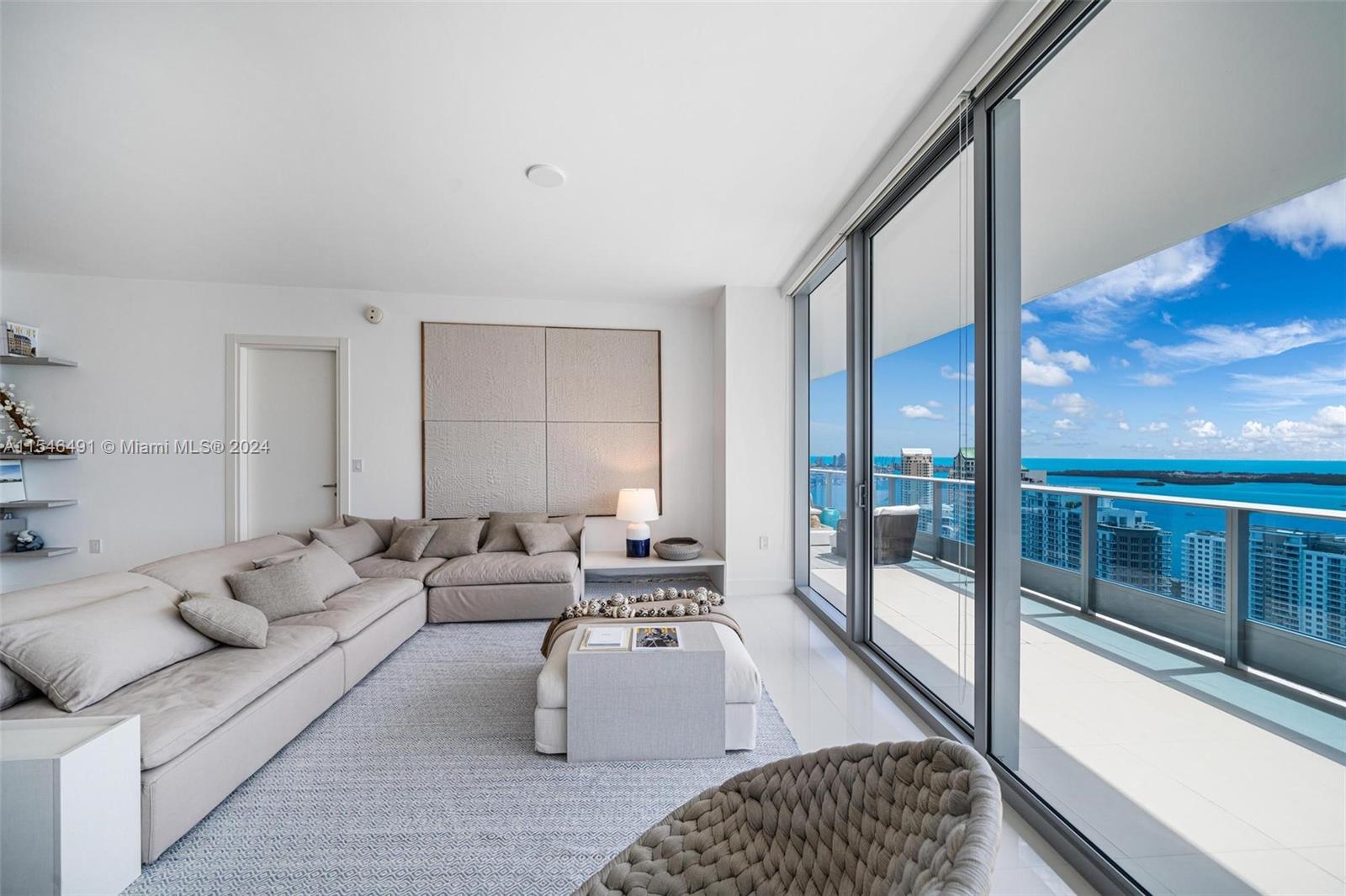 200 Biscayne Boulevard Way # 4704