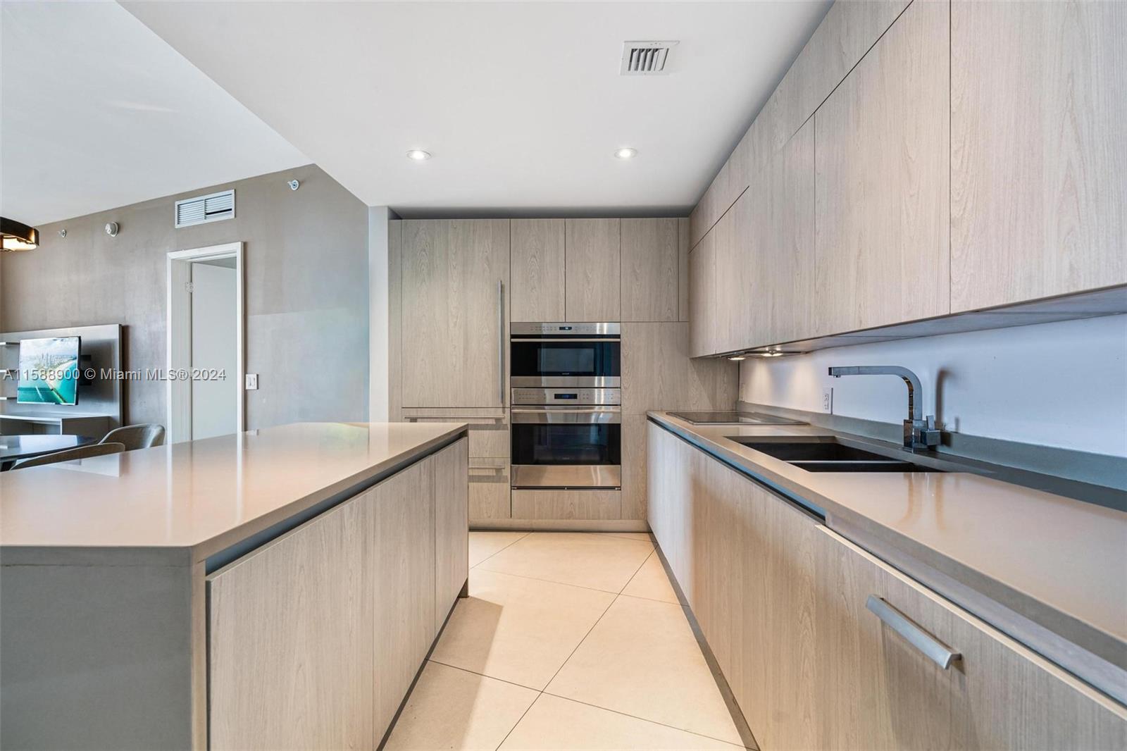 4111 S Ocean Dr # 3706