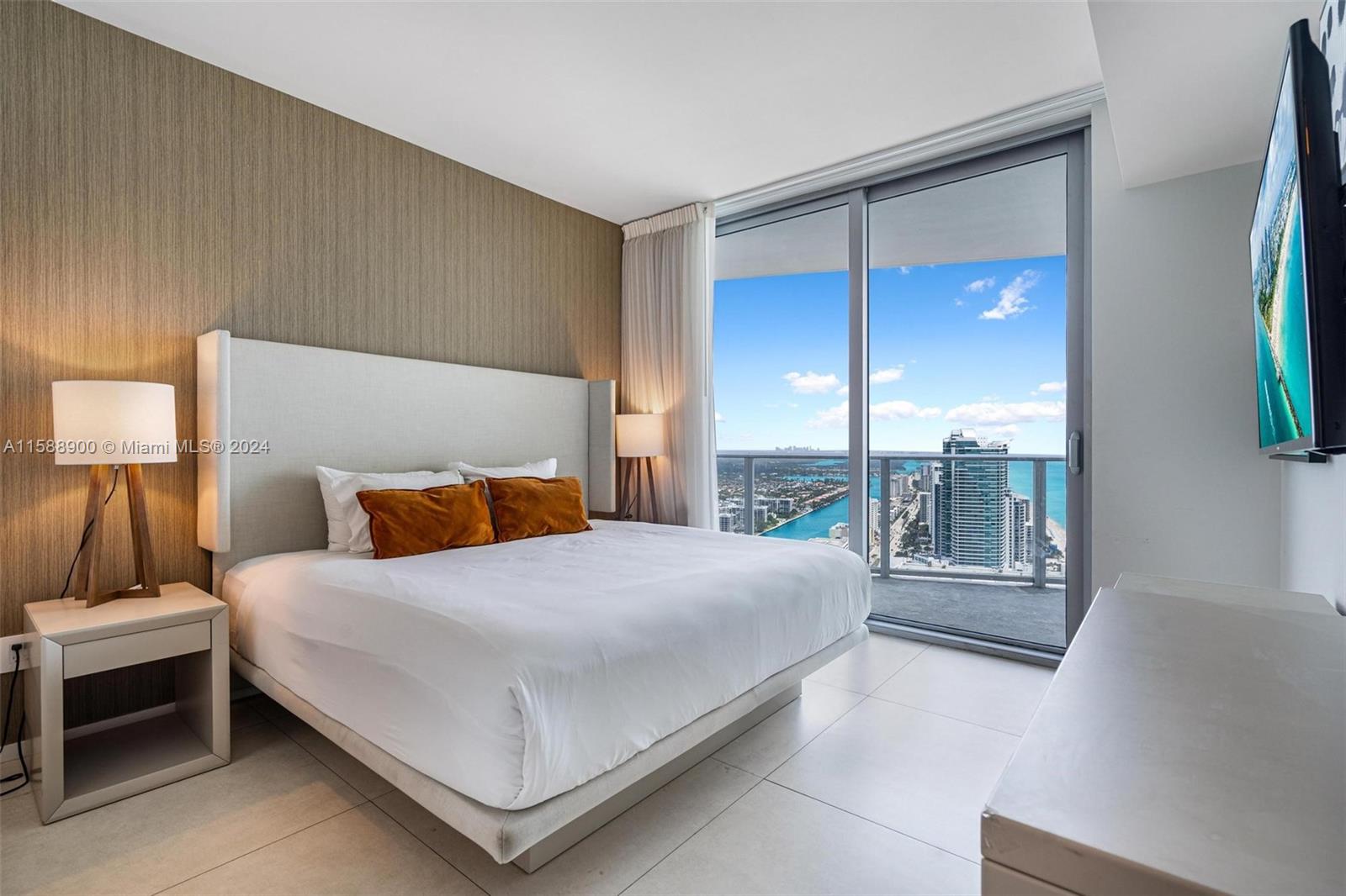 4111 S Ocean Dr # 3706