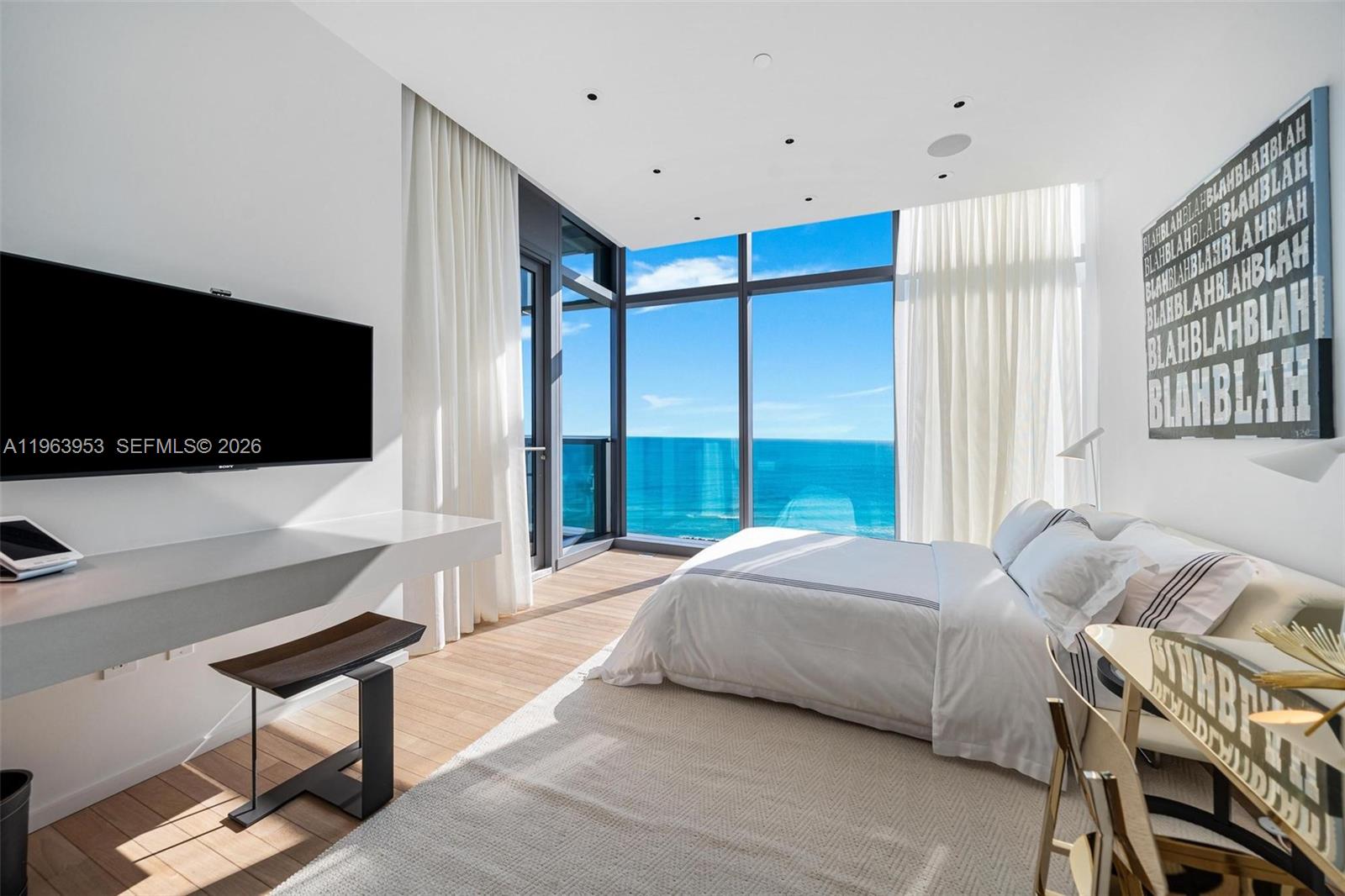 The EDITION Residence 1501