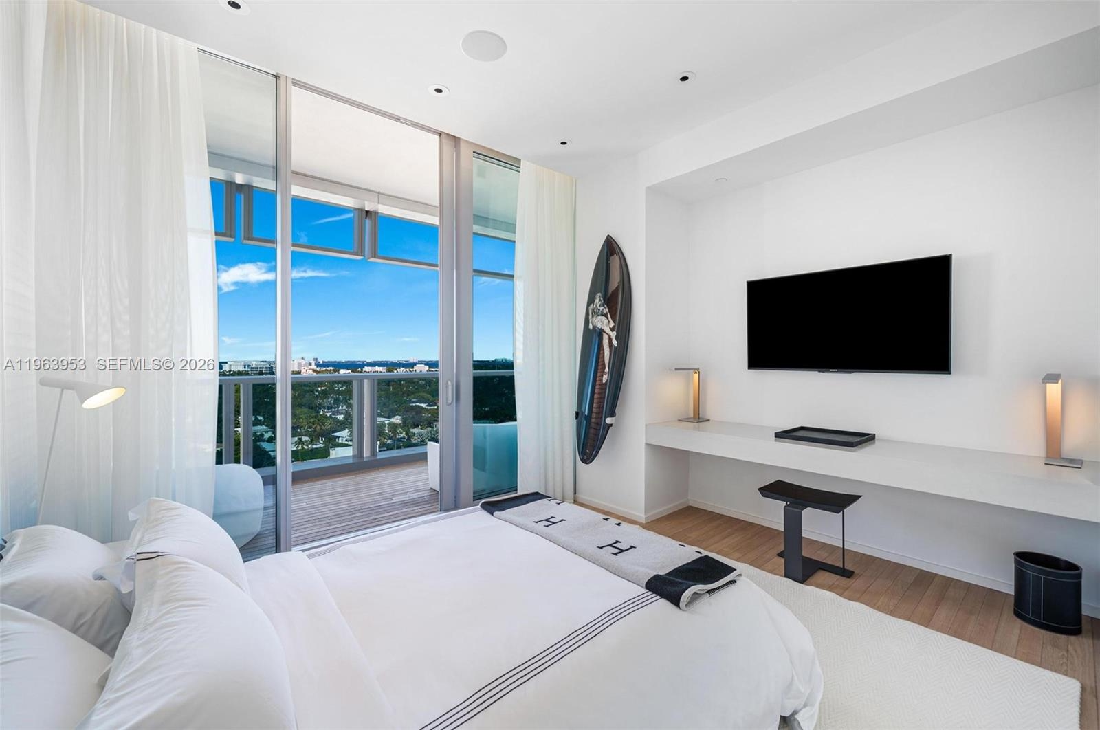 The EDITION Residence 1501