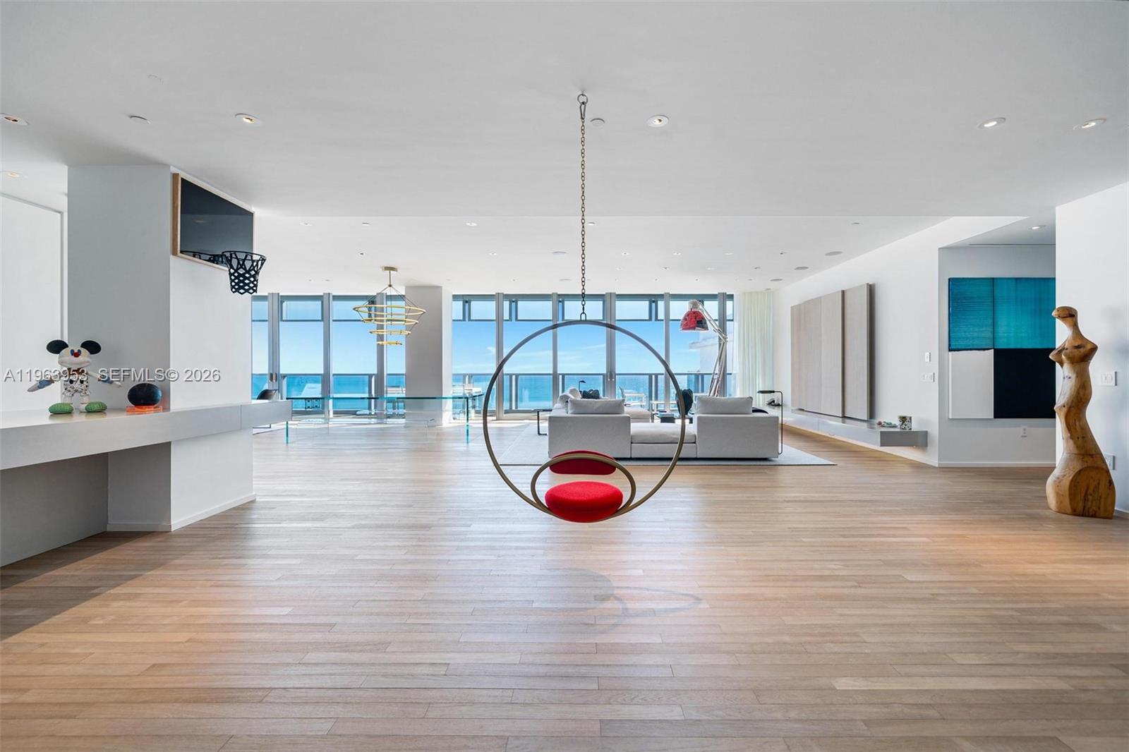 The EDITION Residence 1501
