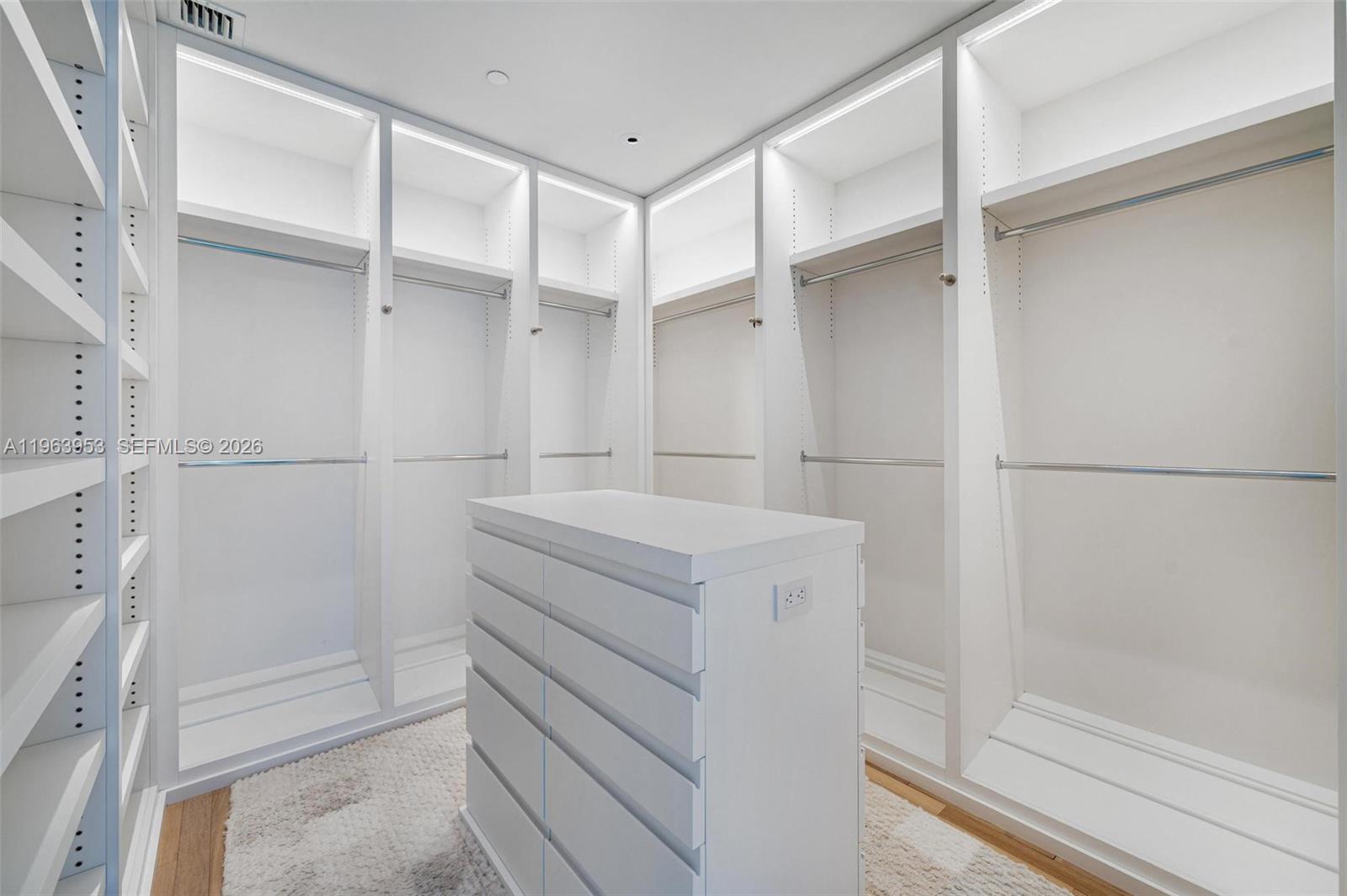 The EDITION Residence 1501