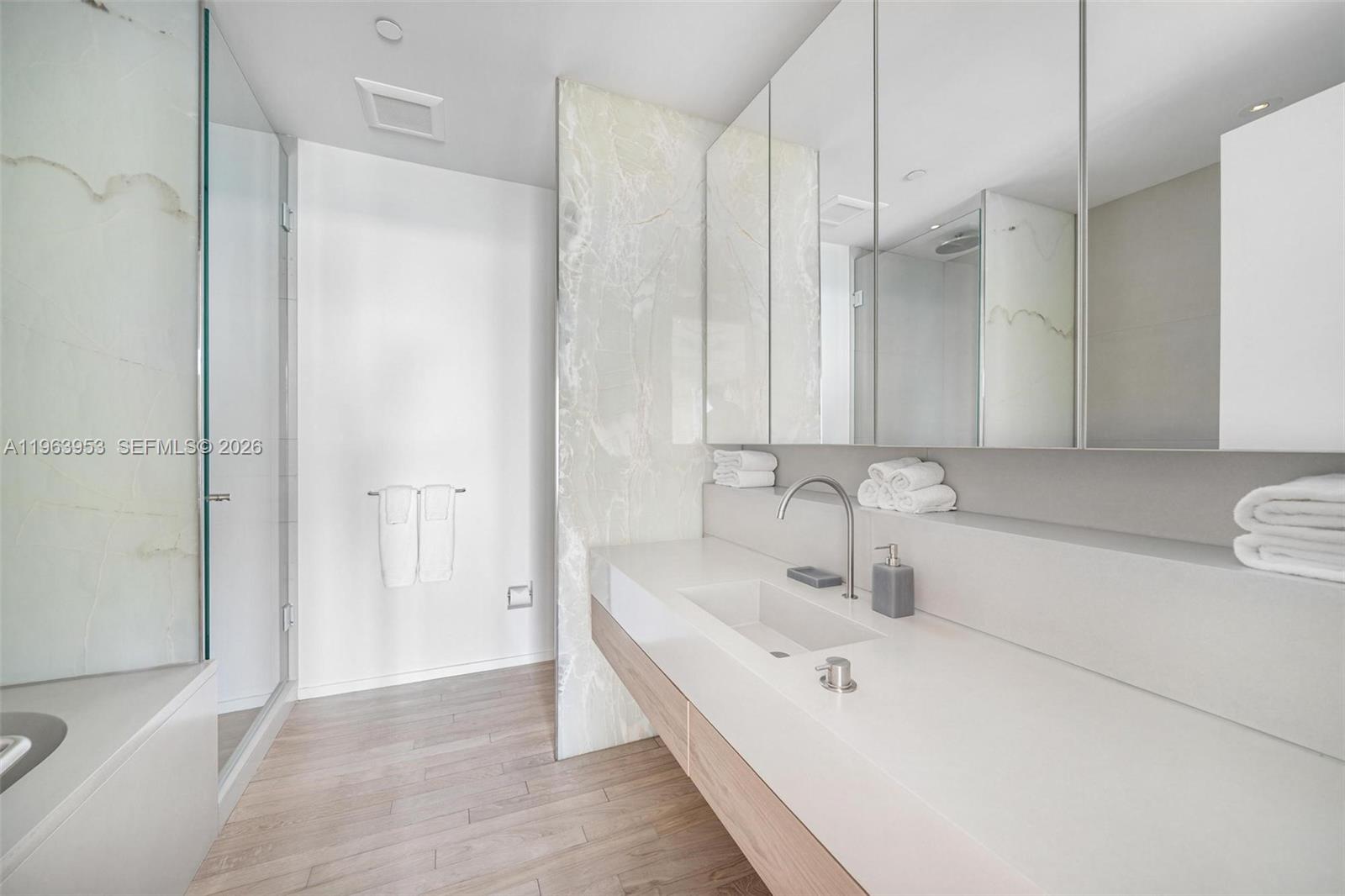The EDITION Residence 1501