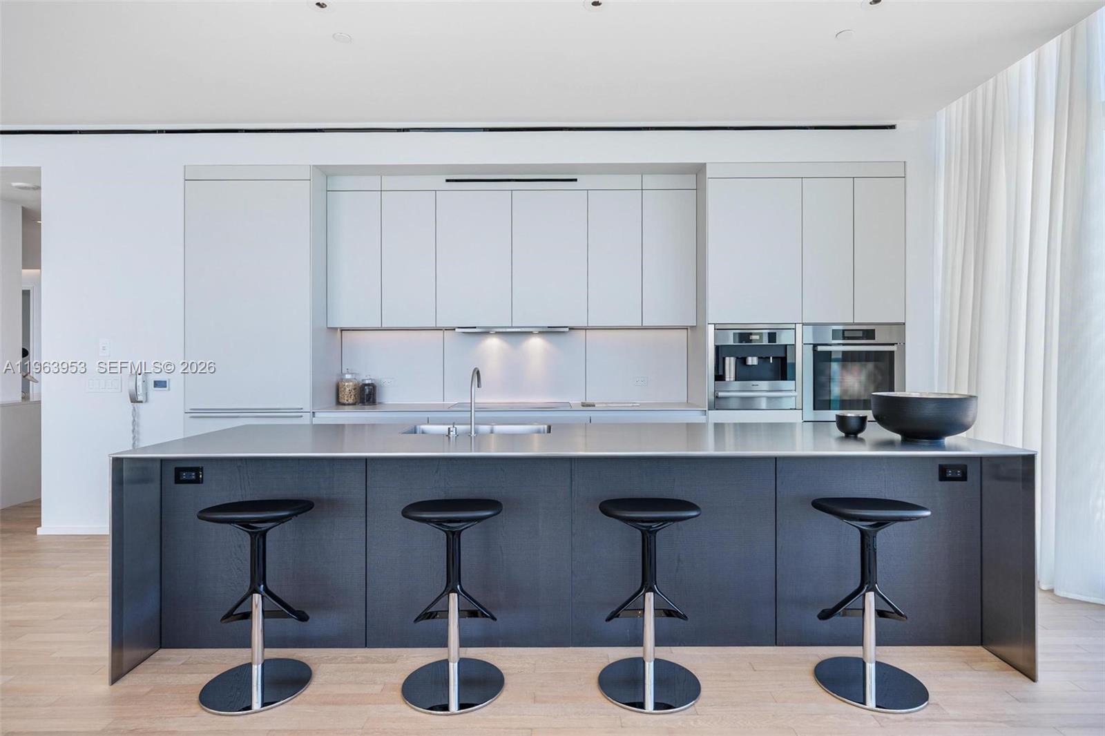 The EDITION Residence 1501
