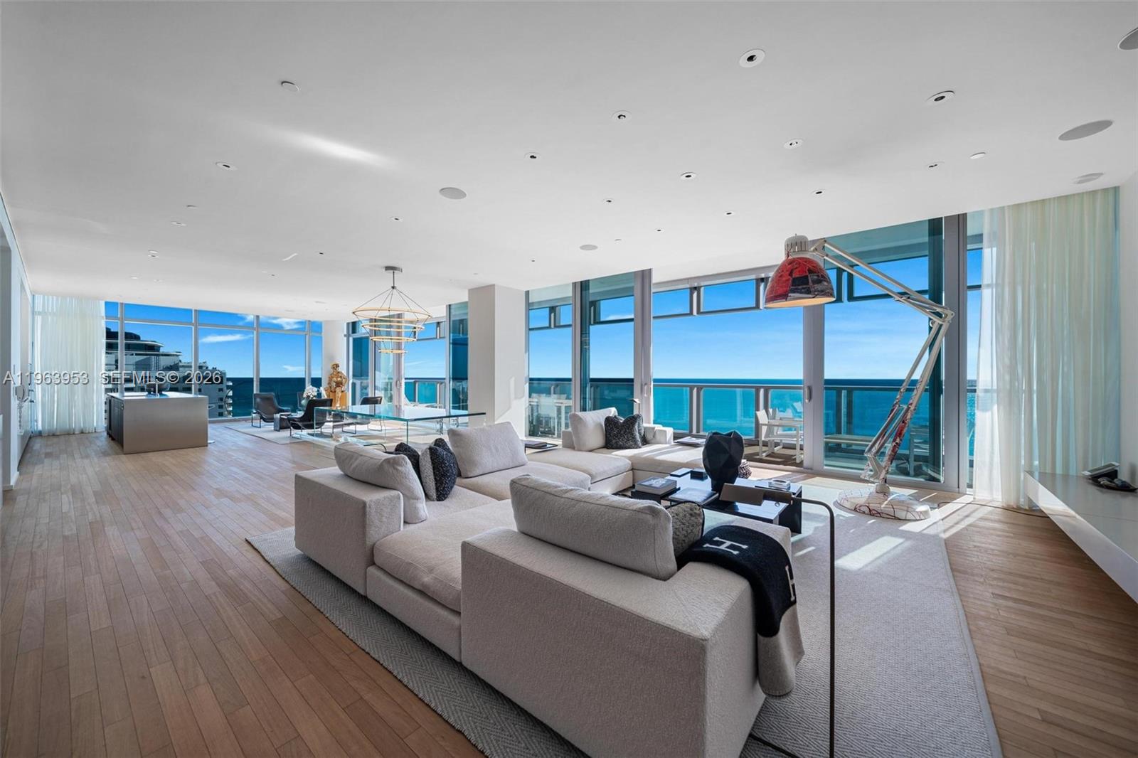 The EDITION Residence 1501