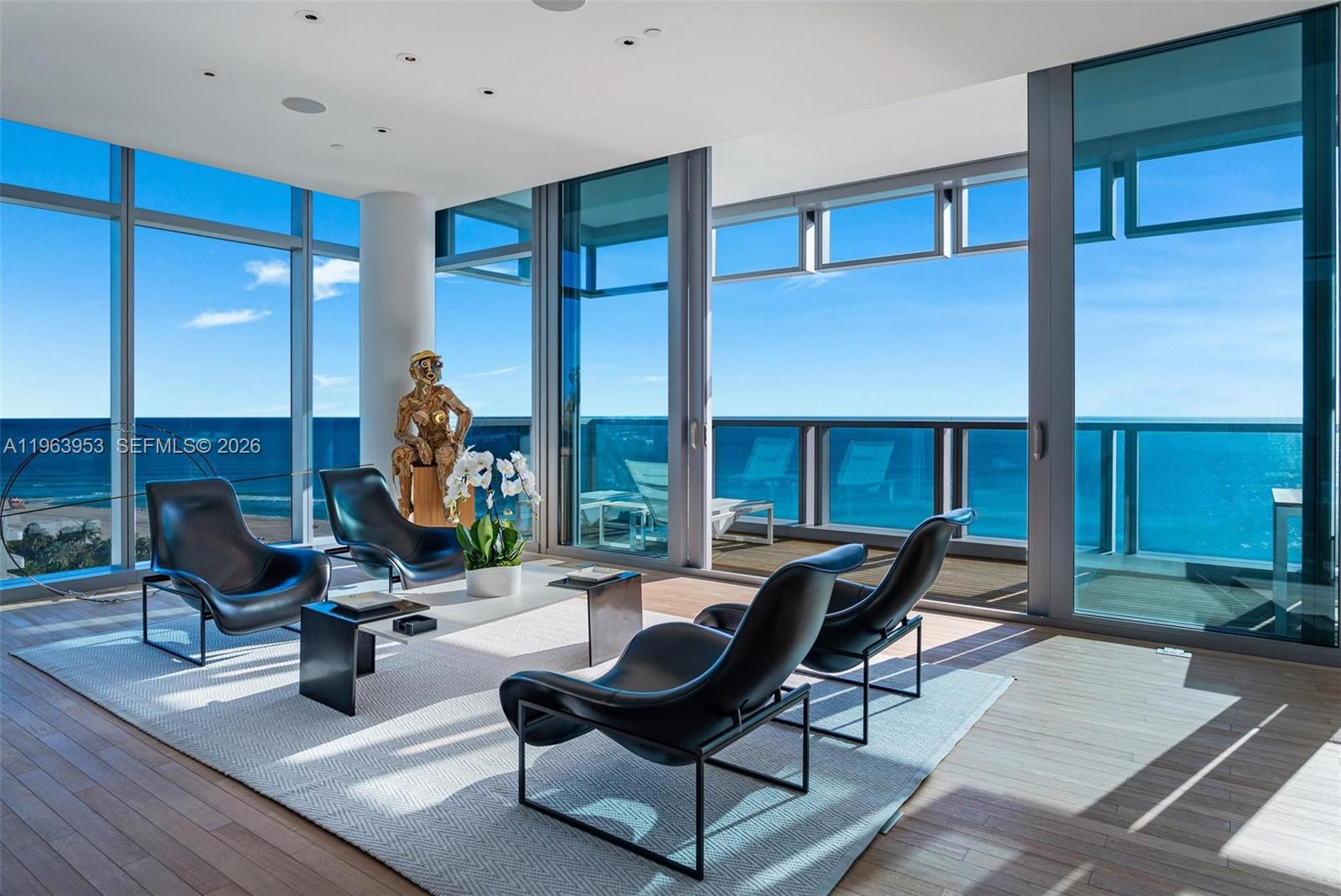 The EDITION Residence 1501