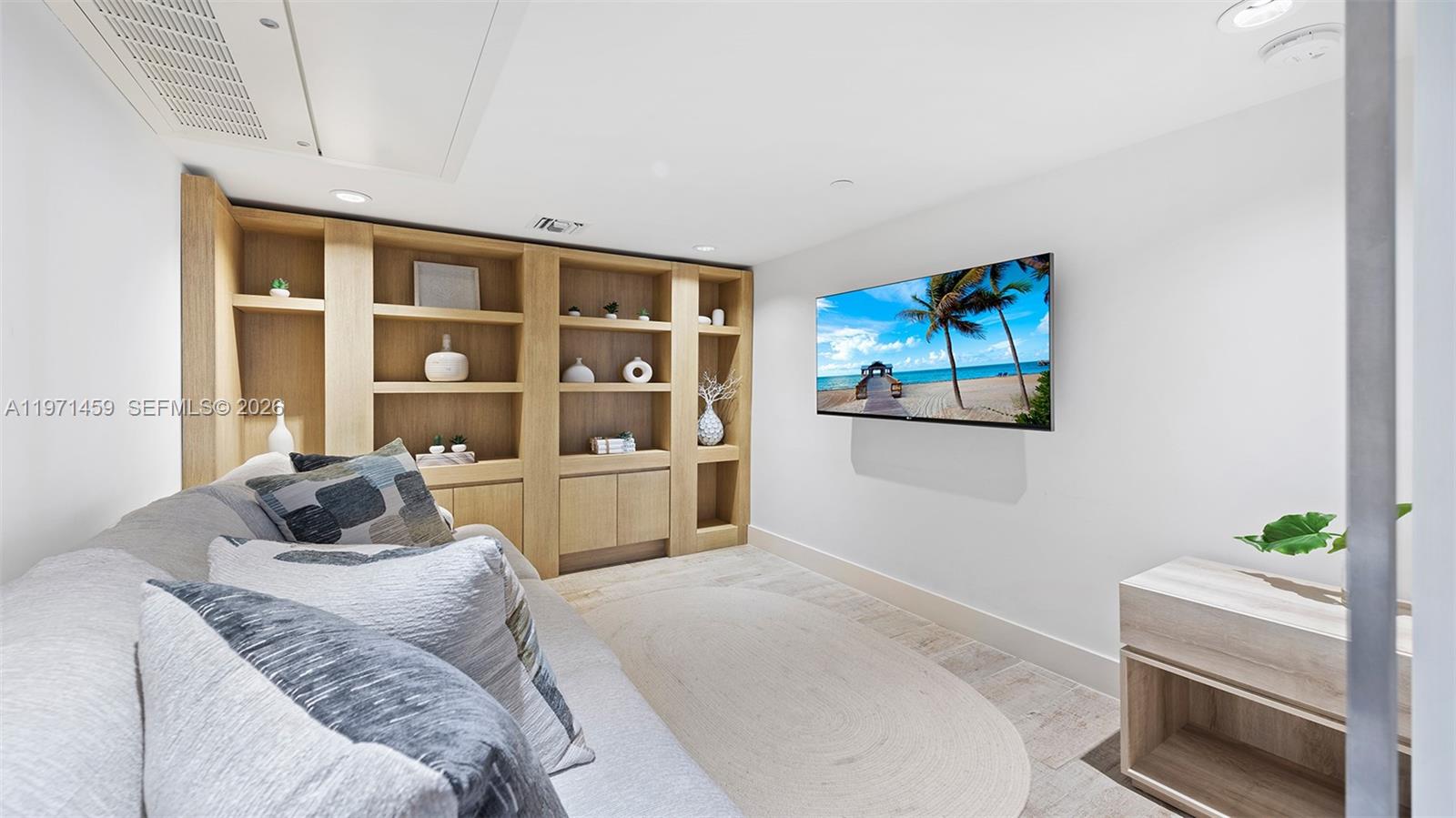 1 Hotel & Homes Residence 904