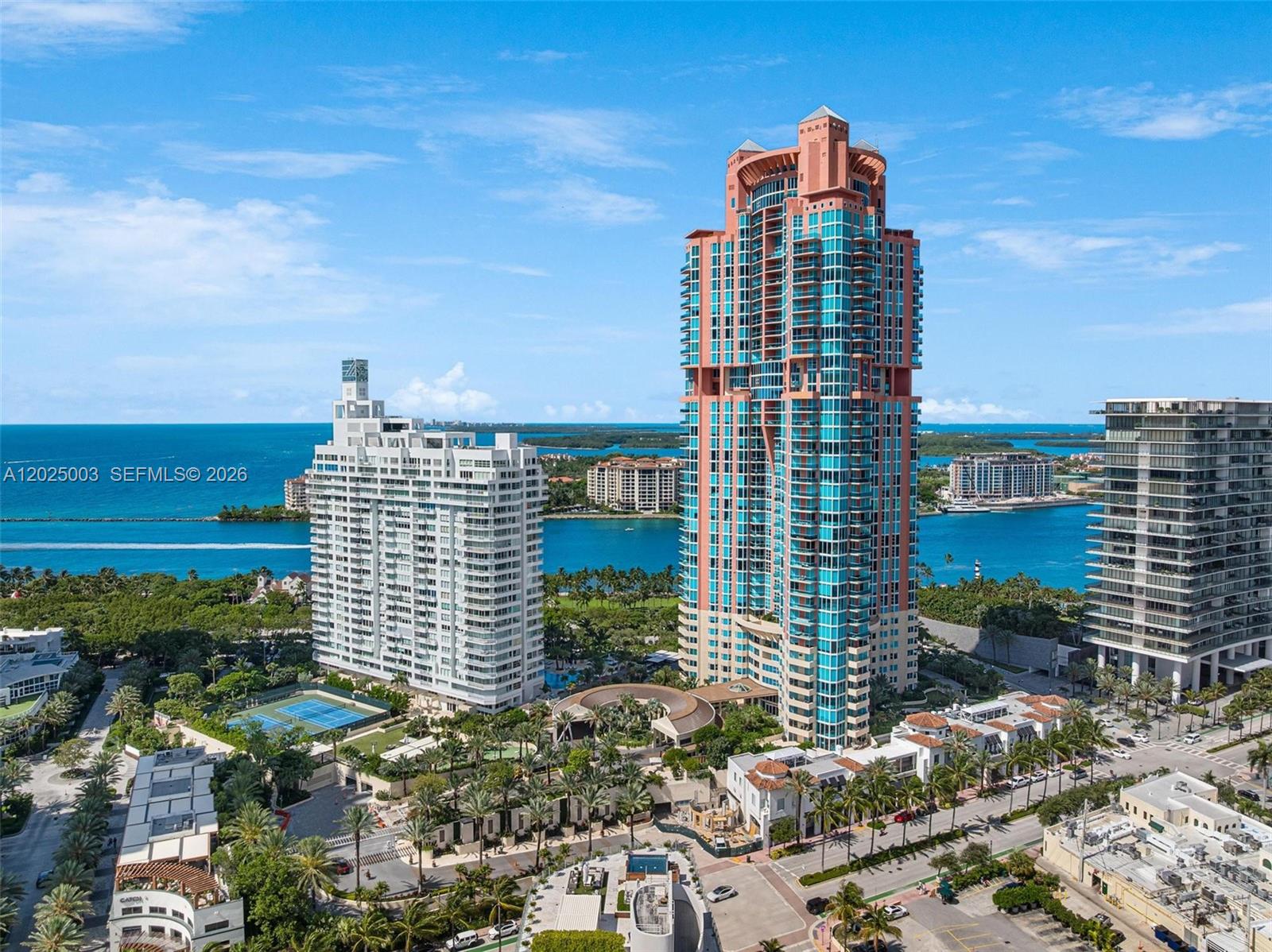 300 S Pointe Dr # 1001
