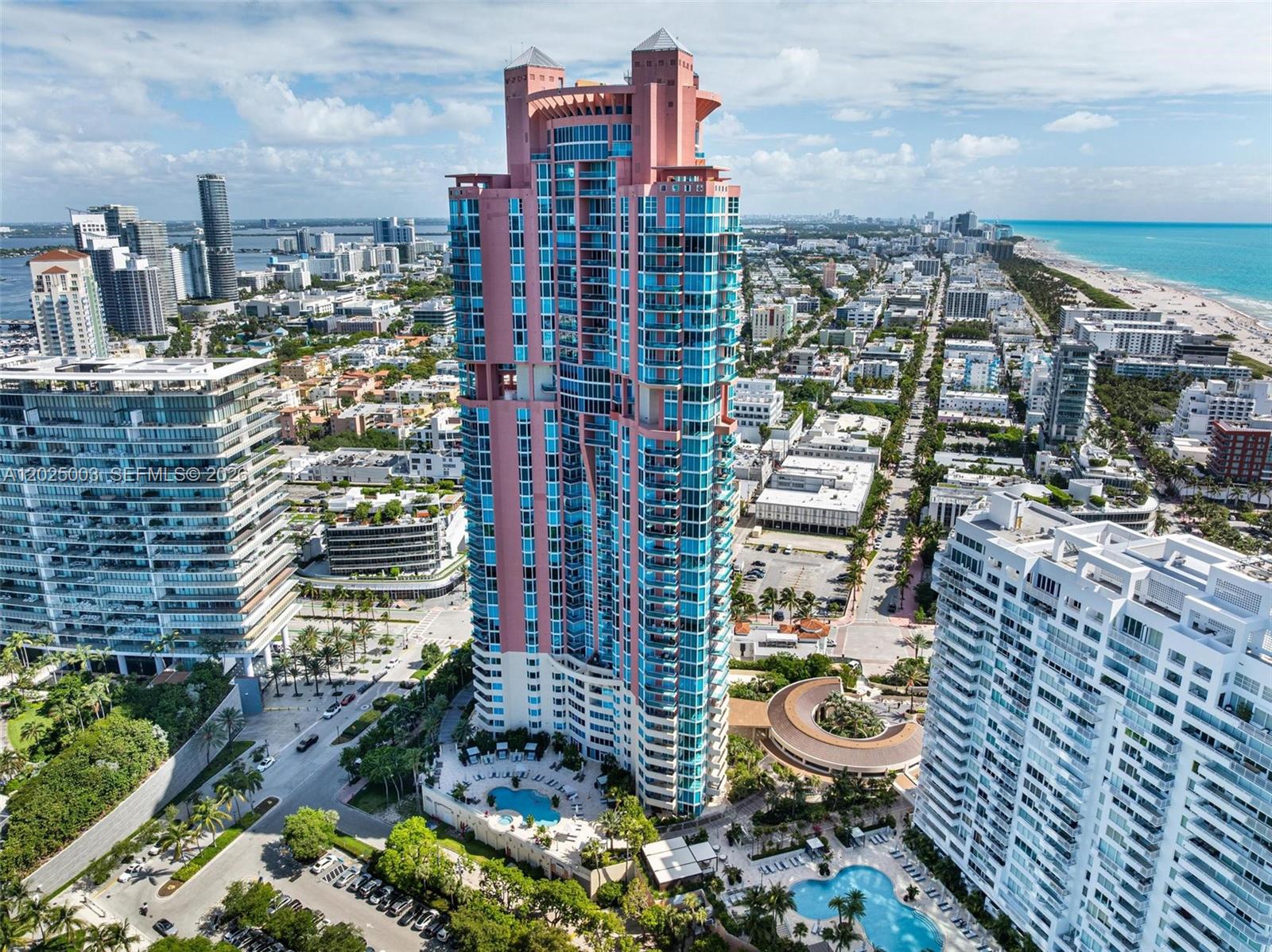 300 S Pointe Dr # 1001