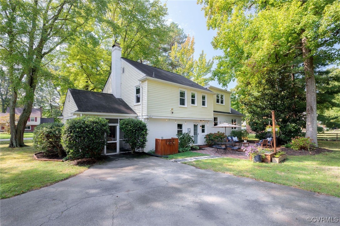 10210 Maplested Ln