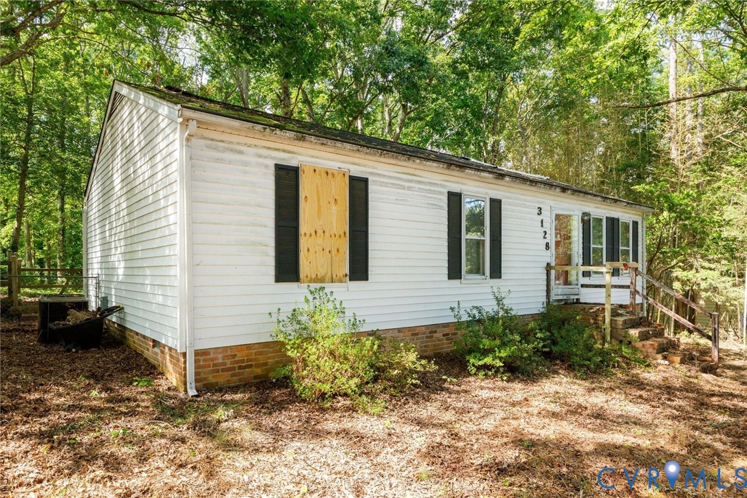 3128 Woodsong Dr