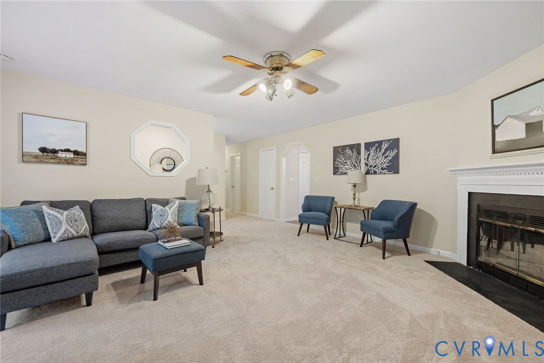 3031 Maplevale Rd