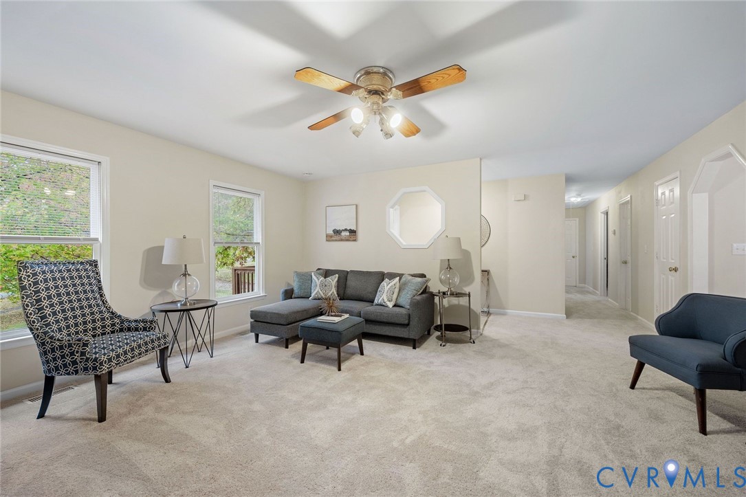 3031 Maplevale Rd