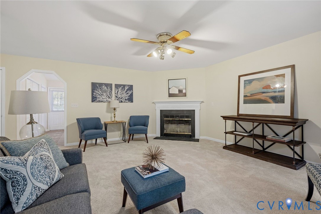 3031 Maplevale Rd