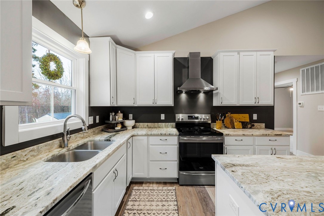 693 Gully Tavern Road