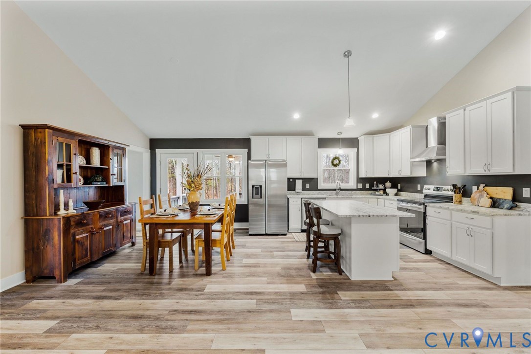 693 Gully Tavern Road