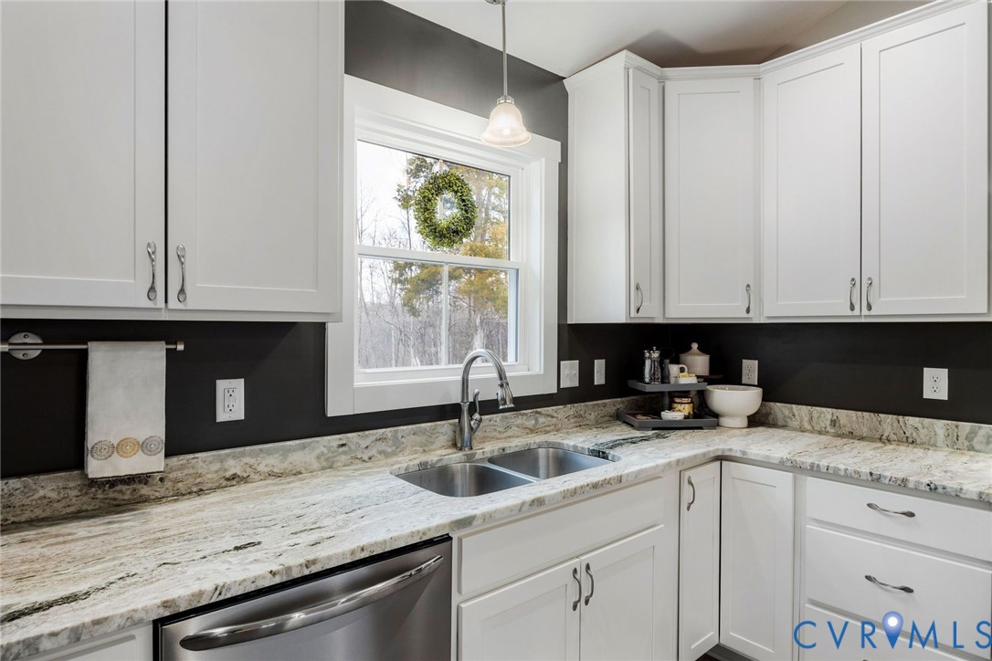 693 Gully Tavern Road