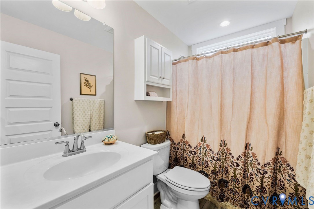 693 Gully Tavern Road