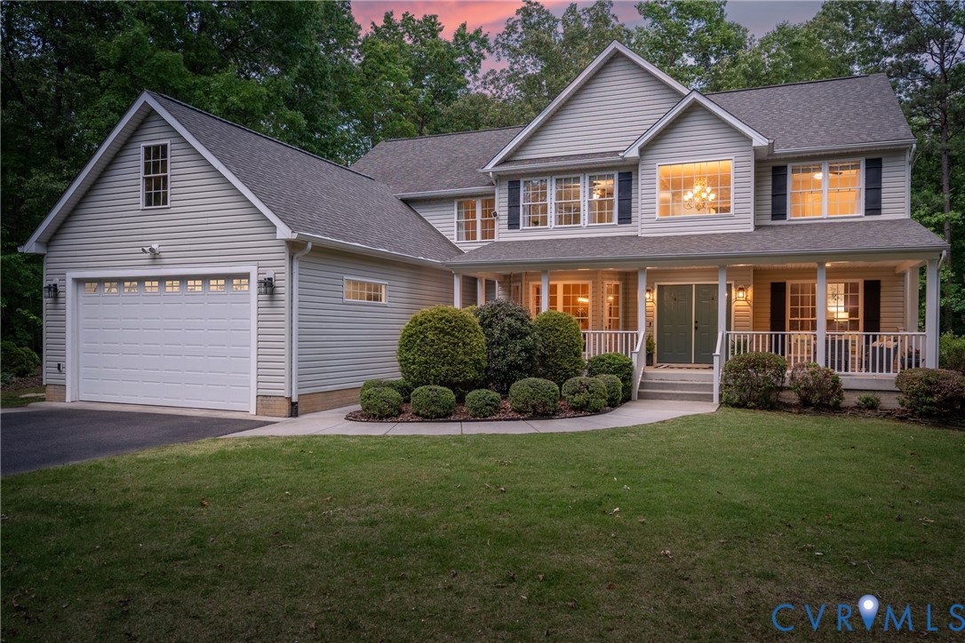 381 Shorewood Dr