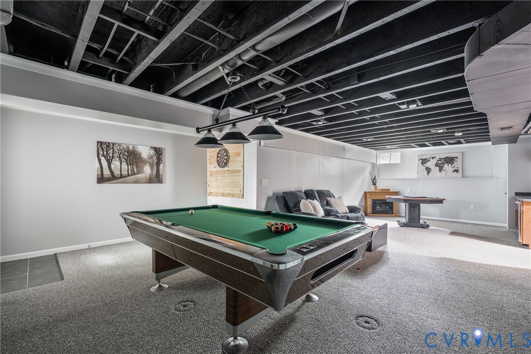 381 Shorewood Dr
