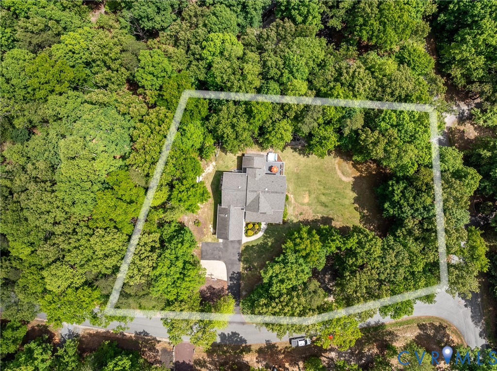 381 Shorewood Dr