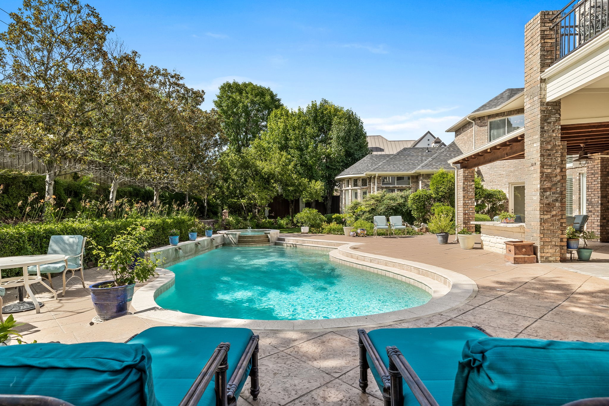 17405 Woods Edge Drive