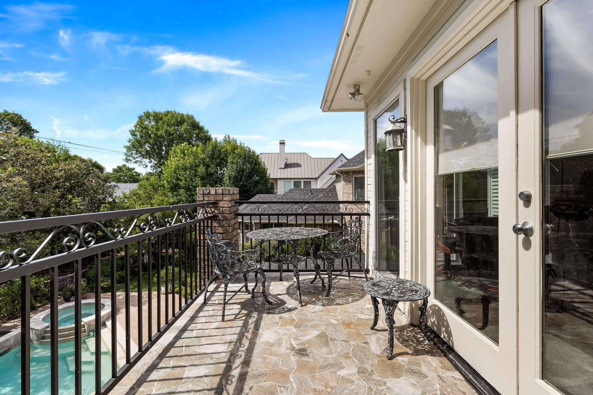 17405 Woods Edge Drive