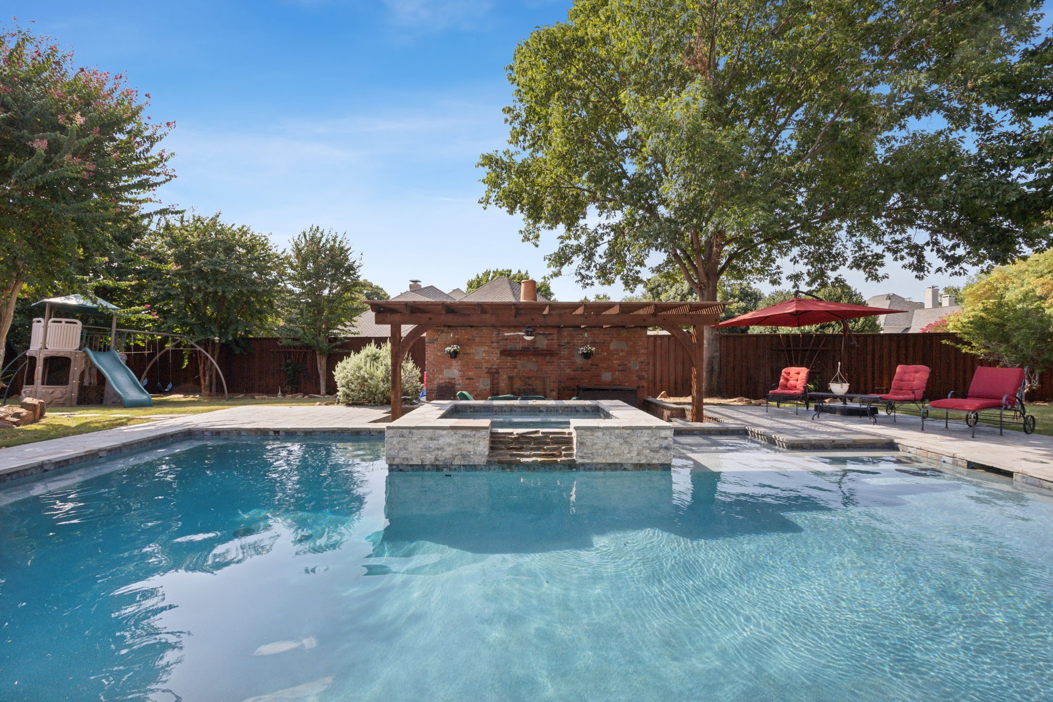 6405 Riverside Drive