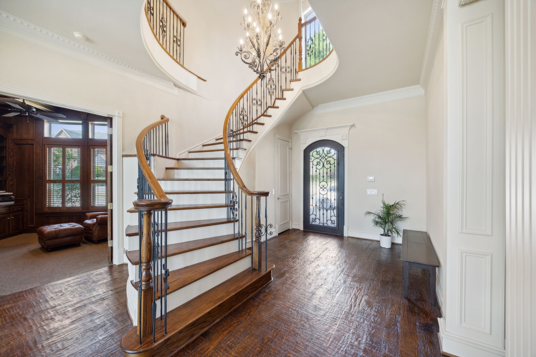 6405 Riverside Drive