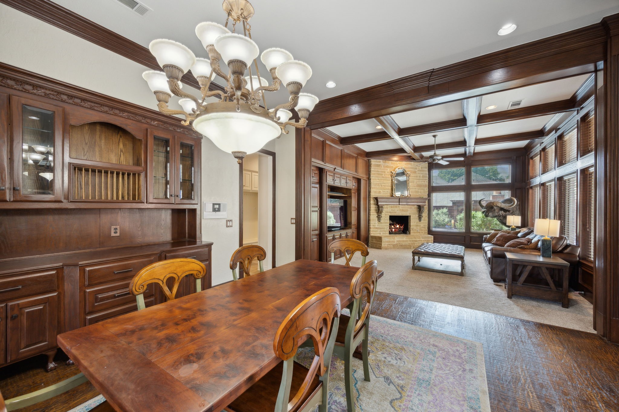 6405 Riverside Drive