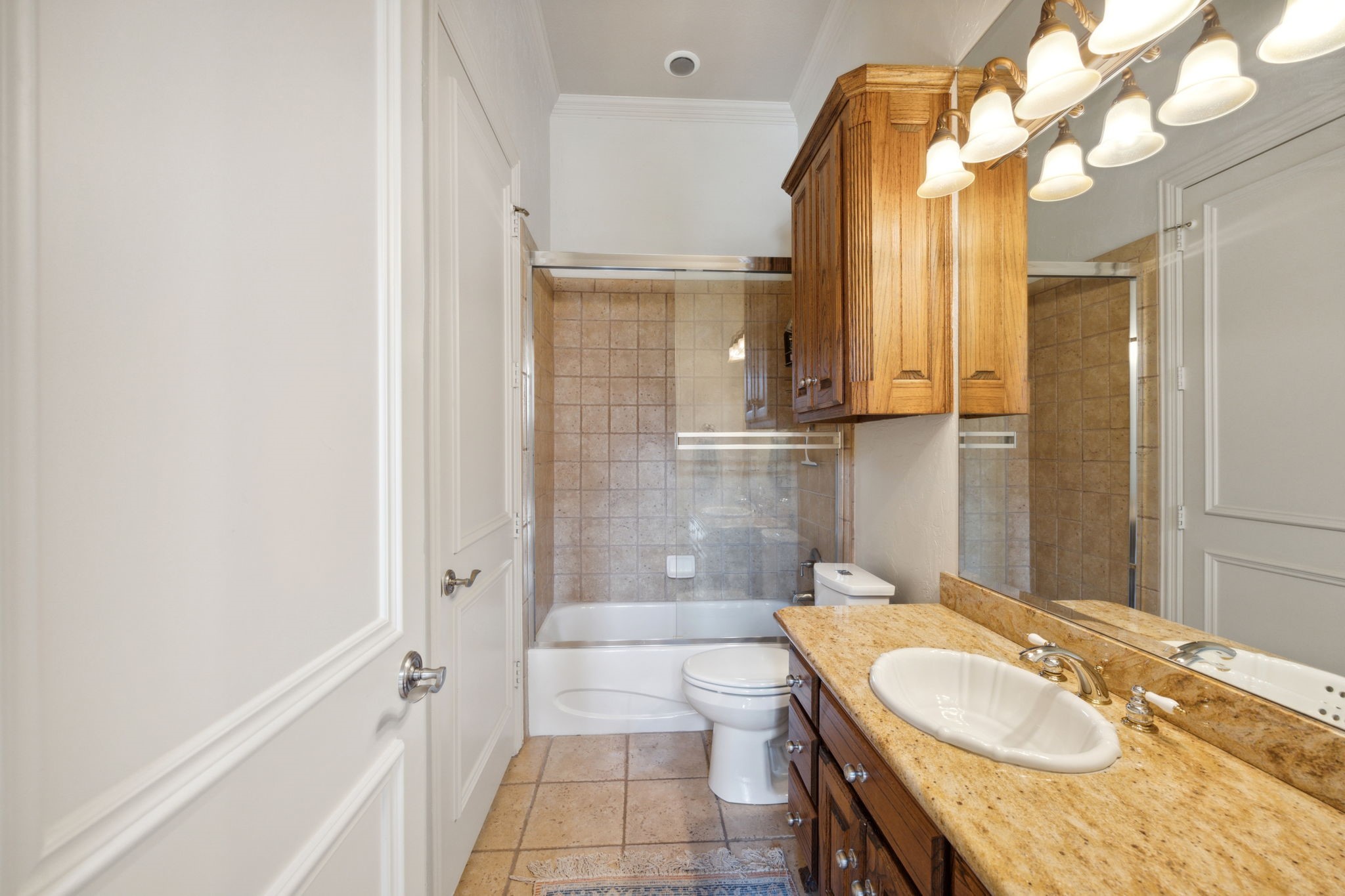 6405 Riverside Drive