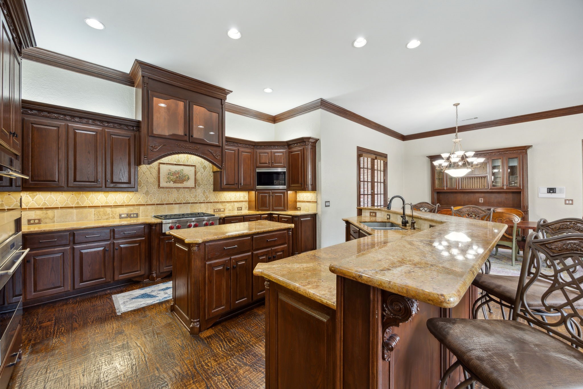 6405 Riverside Drive