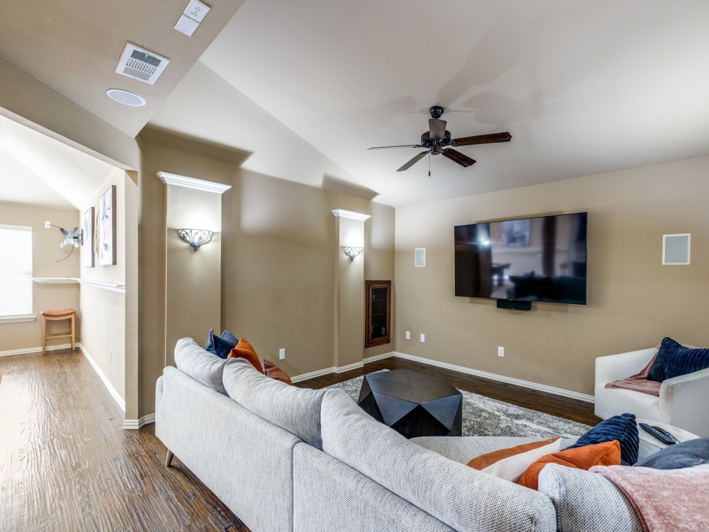 6325 Falcon Ridge Lane