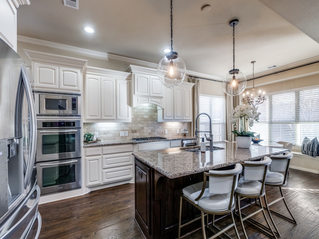 6325 Falcon Ridge Lane