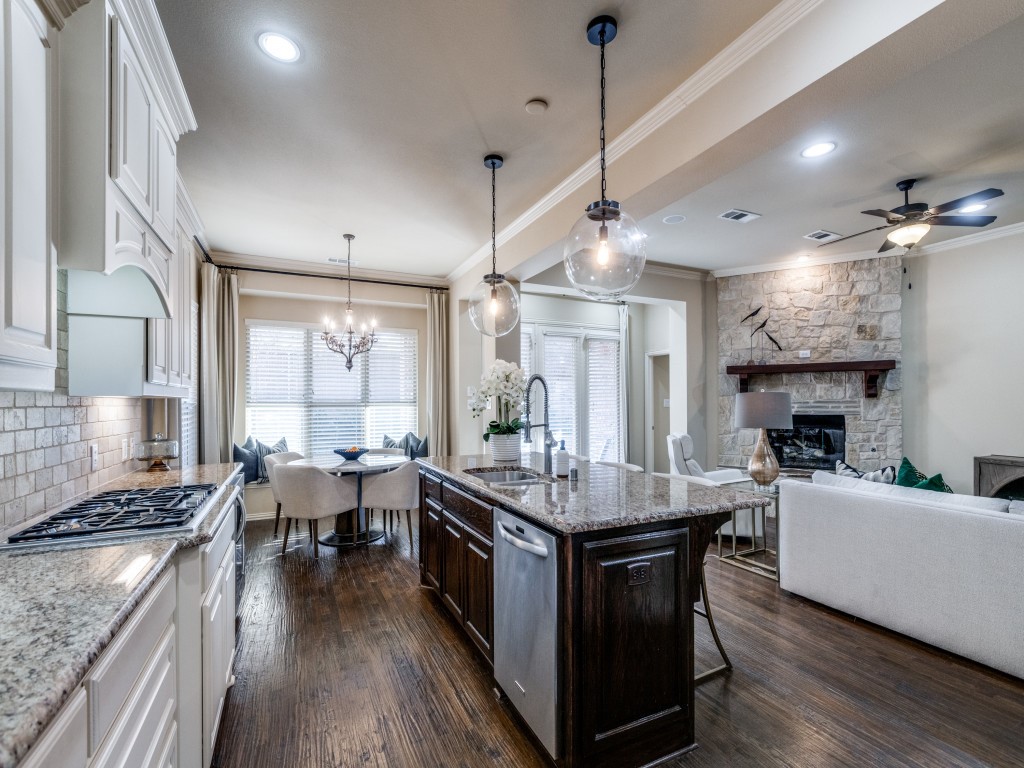 6325 Falcon Ridge Lane