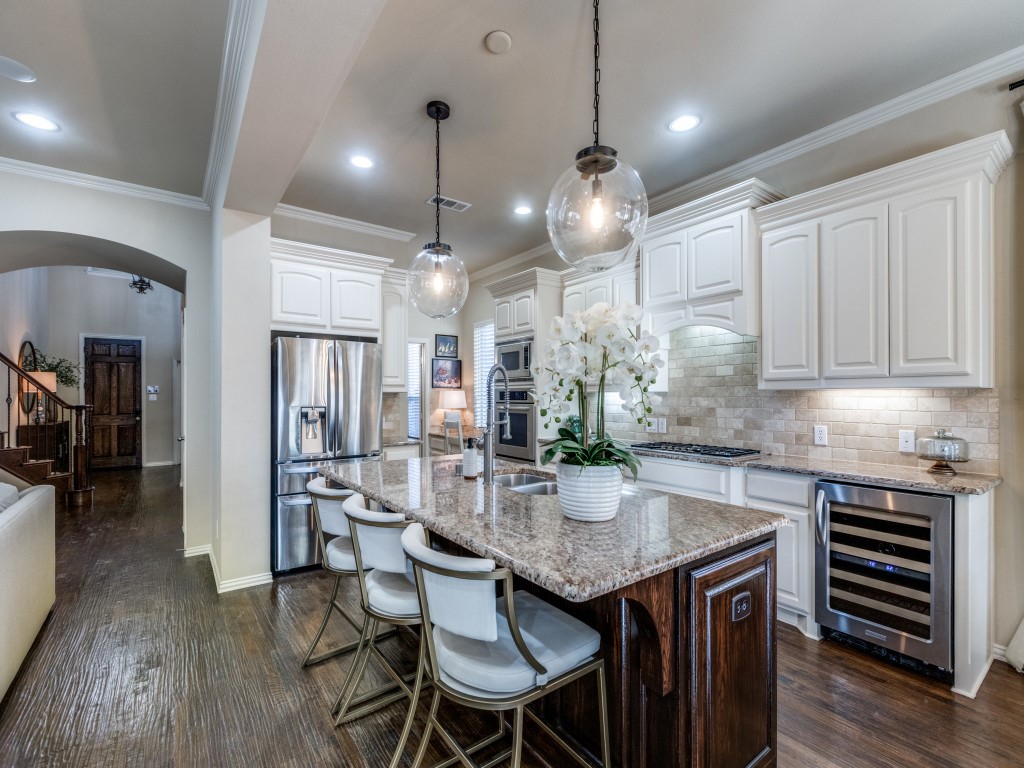 6325 Falcon Ridge Lane