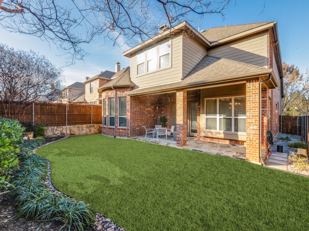 6325 Falcon Ridge Lane