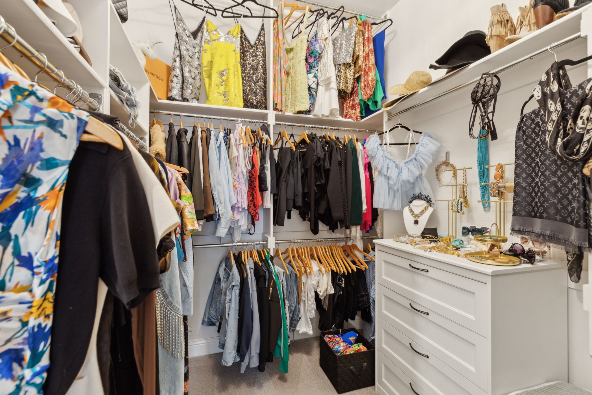 2711 Kingston Street