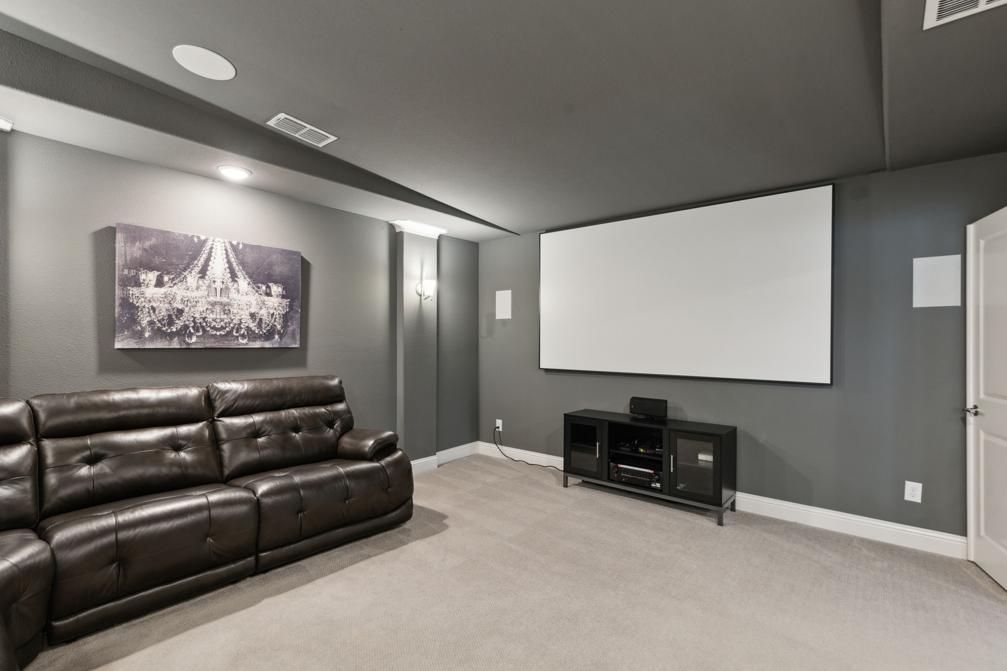 2711 Kingston Street