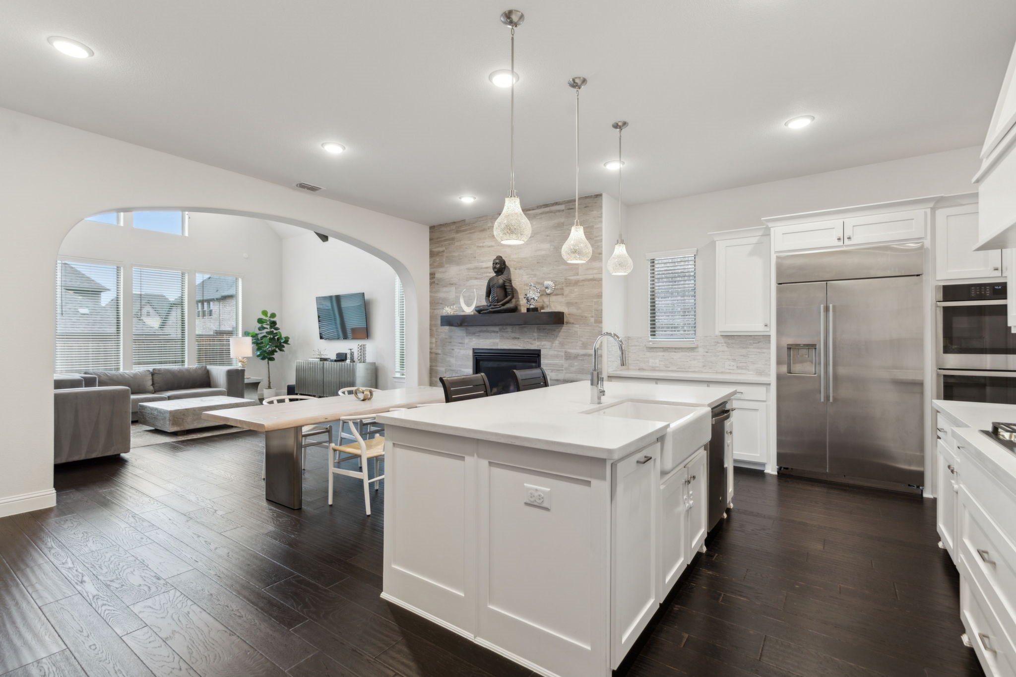 2711 Kingston Street