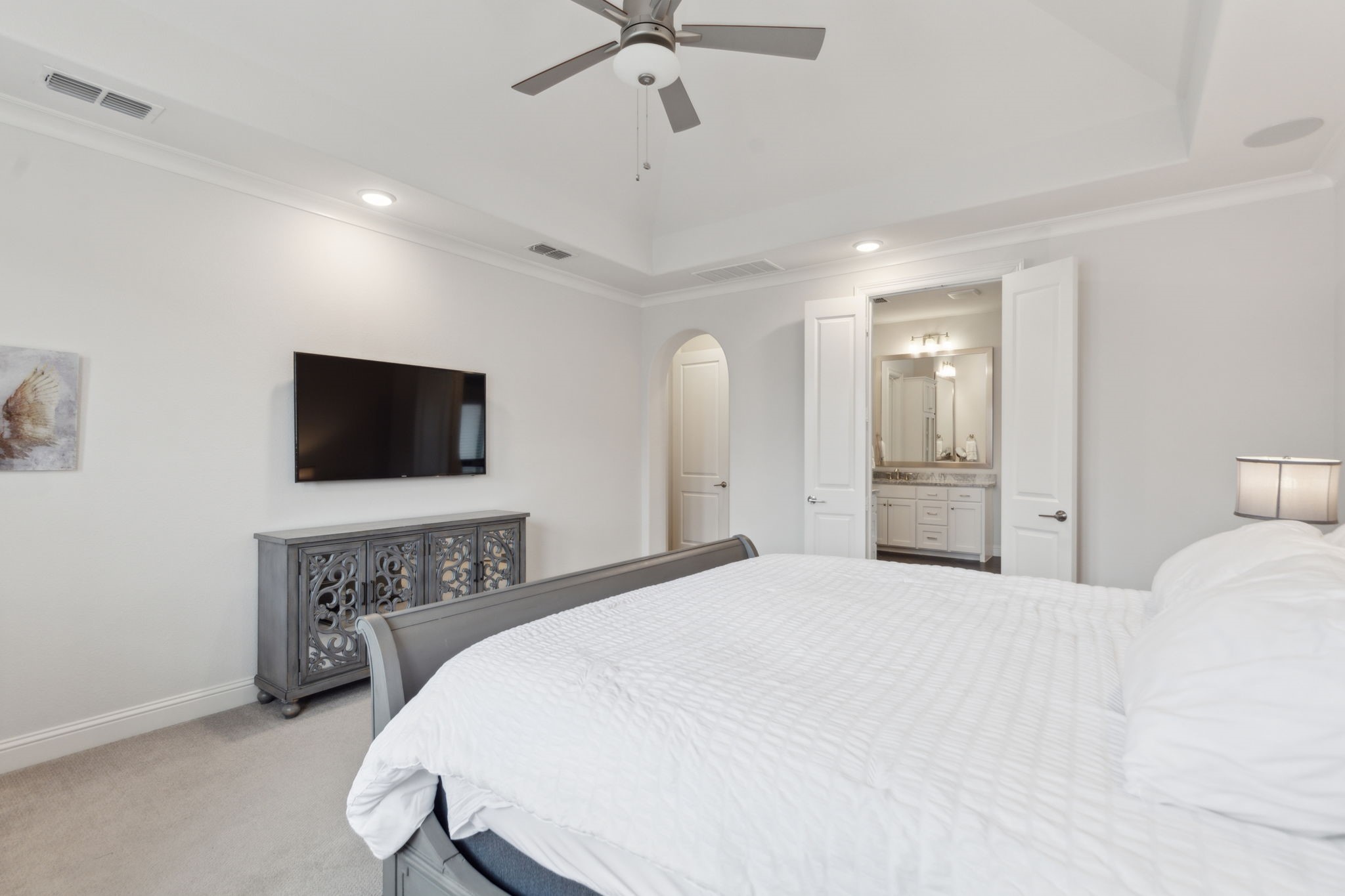 2711 Kingston Street