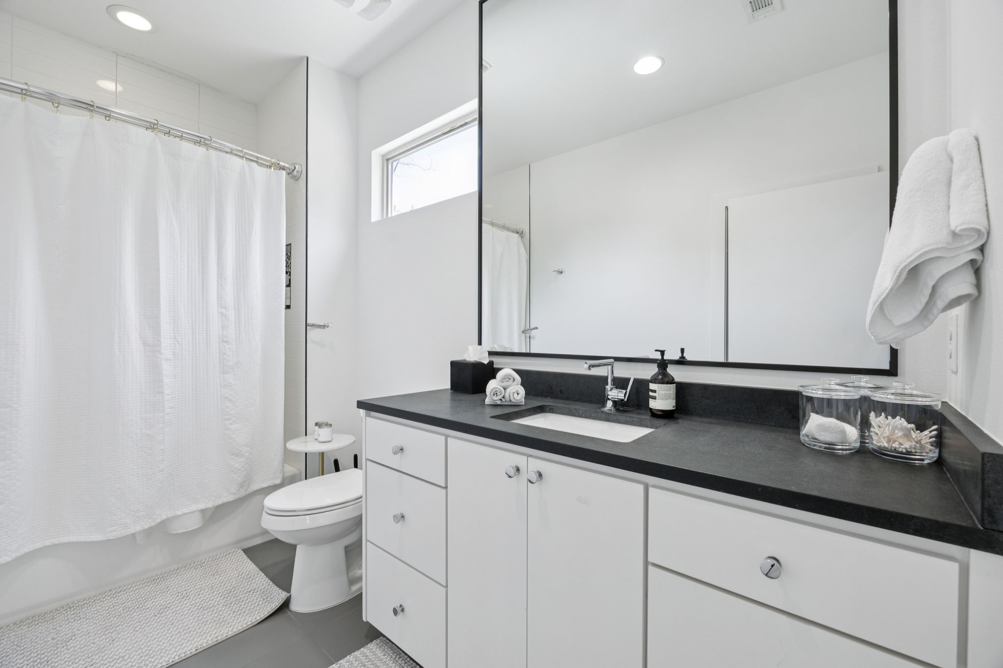 5616 Longview Street