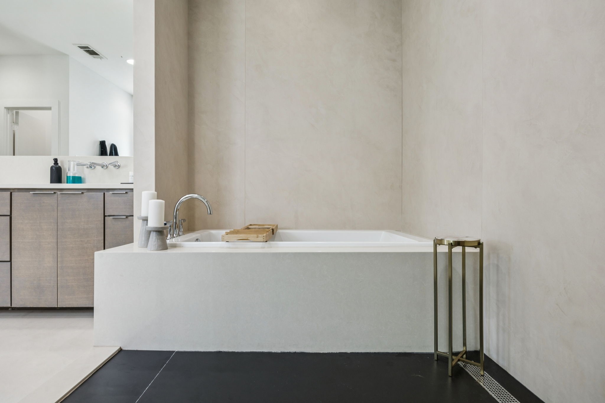 5616 Longview Street